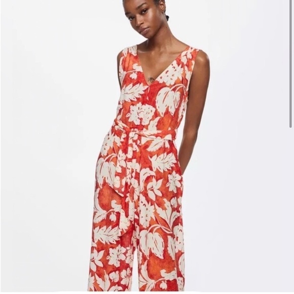 Mango Flowy Belt Floral Jumpsuit Sz M - Picture 1 of 11